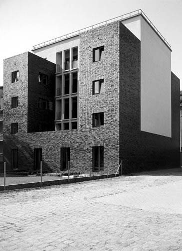 Photograph: Roman Ray